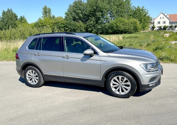 Volkswagen Tiguan cena 84999 przebieg: 160000, rok produkcji 2018 z Stawiski małe 79